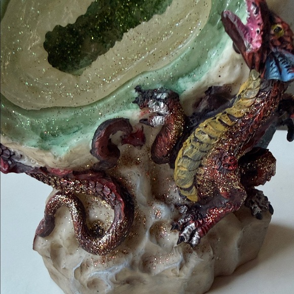 Majestic Dragon Sculpture in Red and Green - Picture 4 of 9